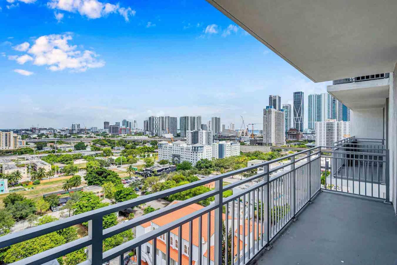 Amazing 3 Bed Unit In Dwntwn Miami With Free Parking Apartment Екстериор снимка
