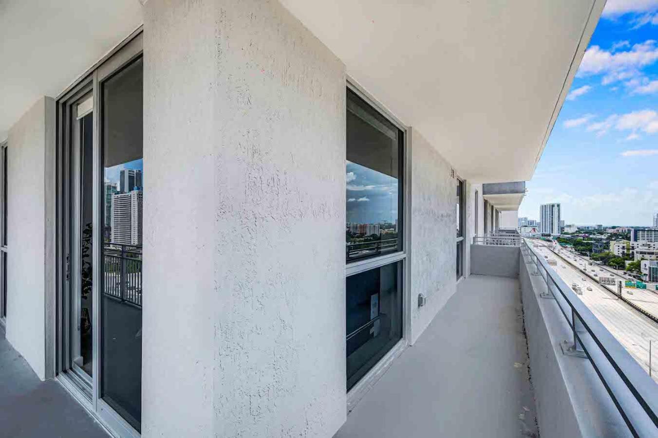 Amazing 3 Bed Unit In Dwntwn Miami With Free Parking Apartment Екстериор снимка